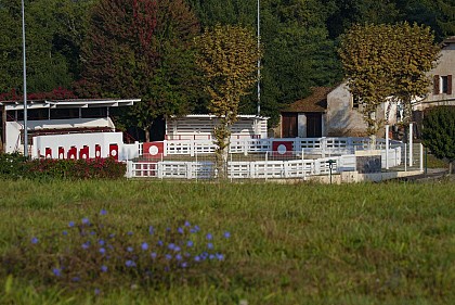 Arènes de Mouscardès
