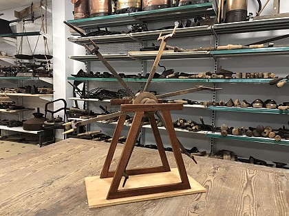 Musée Institution Collective Artisanale Divers Outils : M.I.C.A.D.O