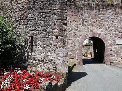 Porte Saint-Jacques à Saint-Jean-Pied-de-Port