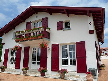 Location 89 Arburua - T2