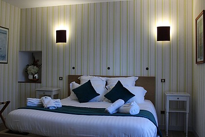 Domaine des Piéris Chambre d'hôte OMAHA