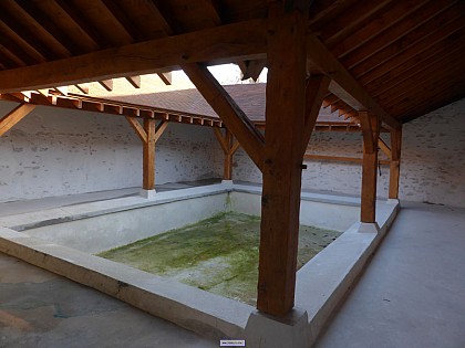 Lavoir du hameau de Genevray