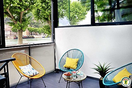 Regard sur le fleuve