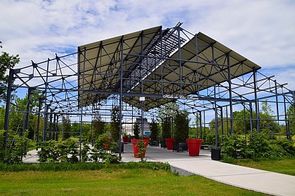 La Halle du Clos  Menou