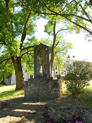 Calvaire Place de l’Etang