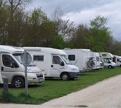 Aire d'accueil municipale de camping-car Saint Maurice Etusson