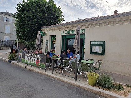 Bar-PMU-FDJ-restaurant-pizzeria "Le Chêne-Vert"