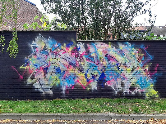Des Friches et des Lettres / Mur de Graff du Parking du Colisée