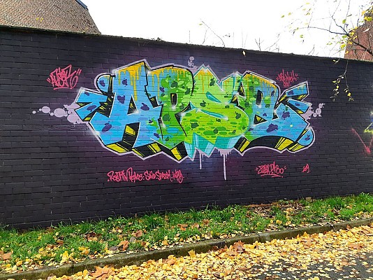 Des Friches et des Lettres / Mur de Graff du Parking du Colisée