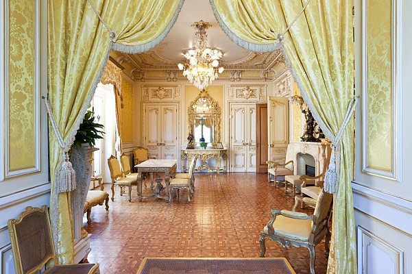 Hôtel de ville - "villa Lumière"