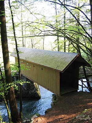 Le Pont Couvert