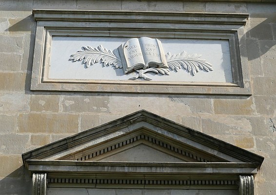 Temple Neuf