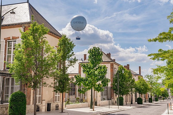 Avenue de Champagne