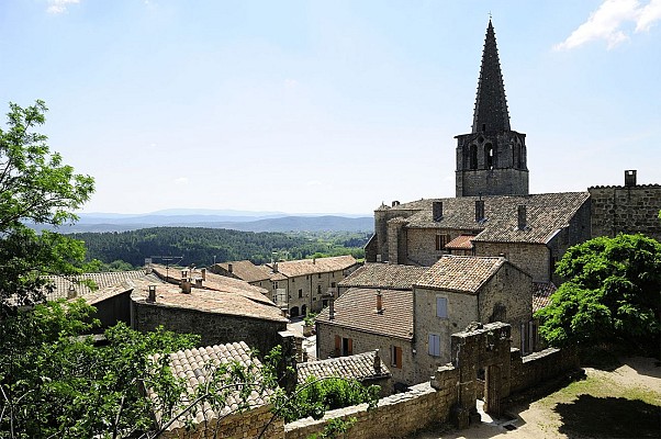 Eglise St Hilaire de Chassiers