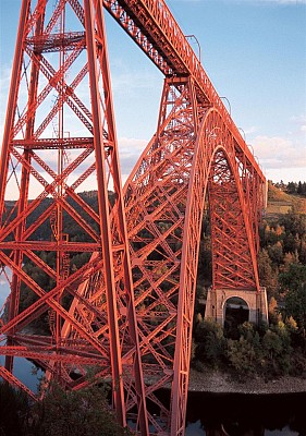 Le viaduc de Garabit, oeuvre d’Eiffel