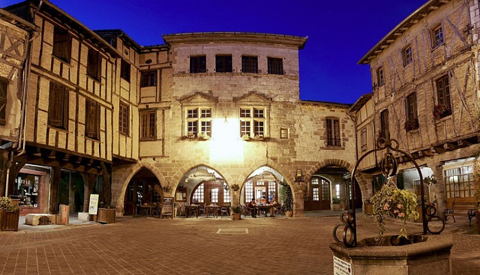 Castelnau-de-Montmiral