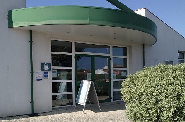 Bureau d'accueil de La-Brée-Les-Bains - Entrée