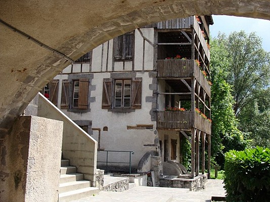 Maringues et ses tanneries