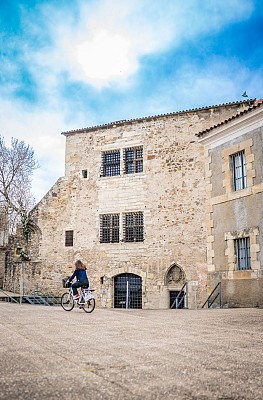 La Tour Prisonnière et les Souterrains