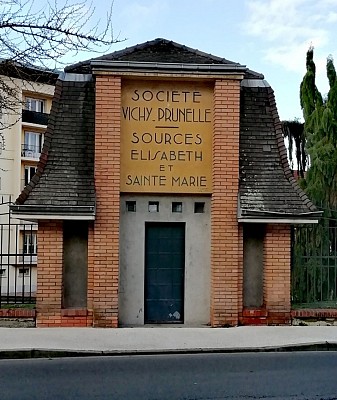 Édicule des sources Elisabeth et Sainte-Marie