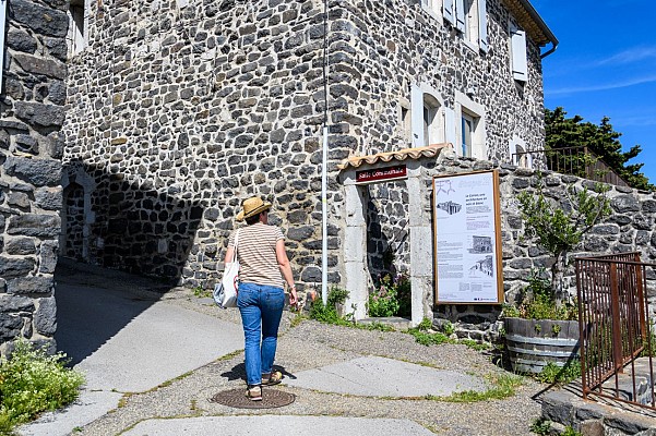 Saint-Laurent-sous-Coiron : Village de caractère