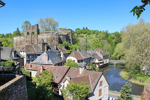 Bureau d'Information Touristique de Ségur le Château_3