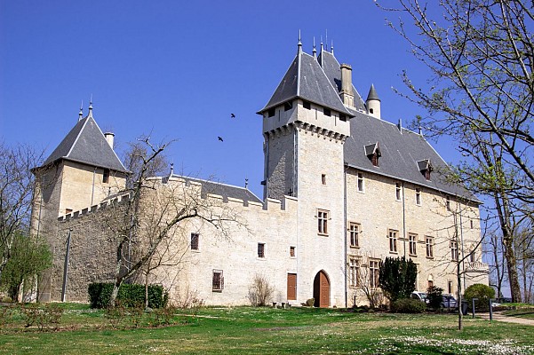 Château de Chazey-sur-Ain et son parc public