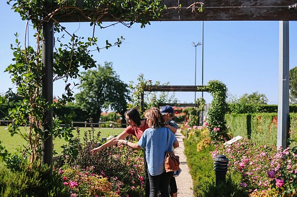 Village-jardin "De rose en rose"