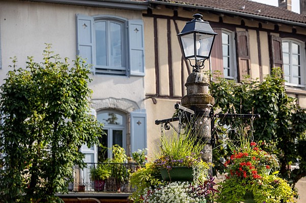 Maurs, Cité médiévale