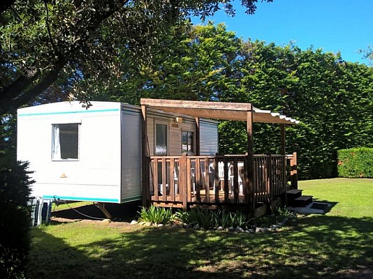 Camping Les Favards