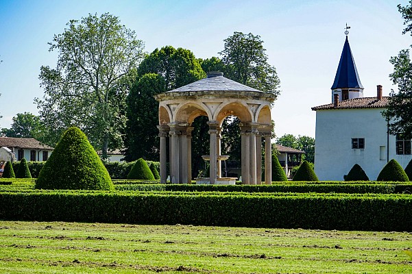 De Lyon à Boën-sur-Lignon, le GR®89, Chemin de Montaigne