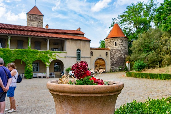 Château de Chalain-d'Uzore