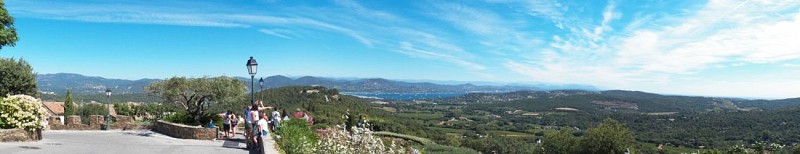 La plus belle vue du Golfe depuis la table d'orientation de l'office de tourisme