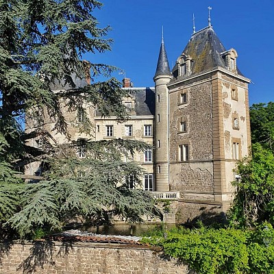 Château de Saint-Bonnet-Les-Oules
