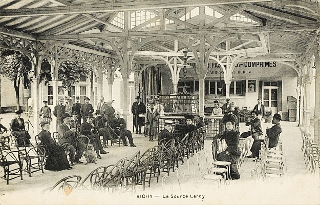 Pavillon de la source Lardy