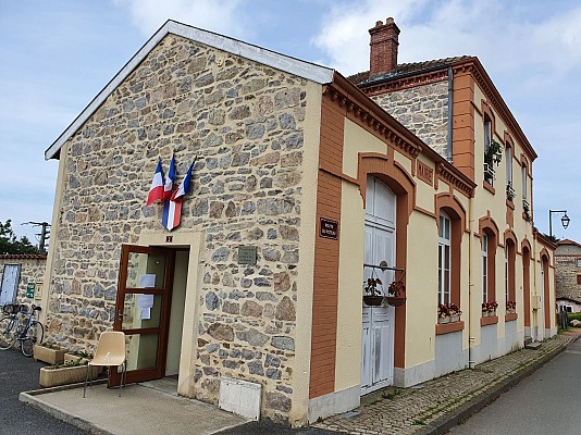 Village de Sainte-Agathe-en-Donzy