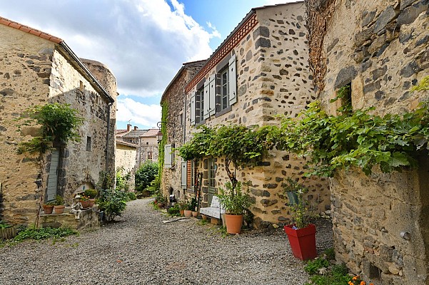 Fort villageois de Mareugheol