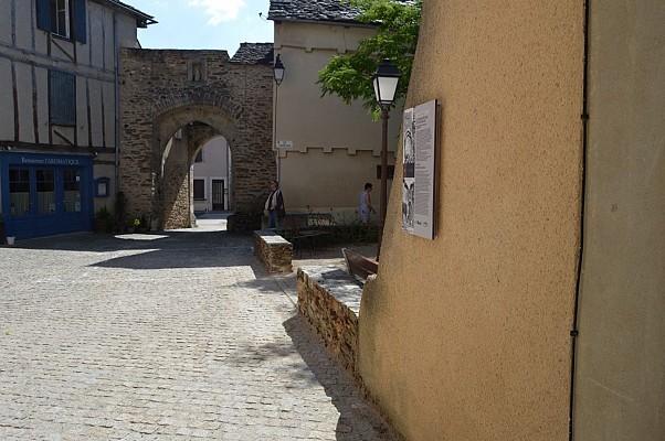 Place Marcelin Cazals.