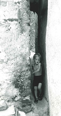 L'Androuno (la rue la plus étroite du monde)