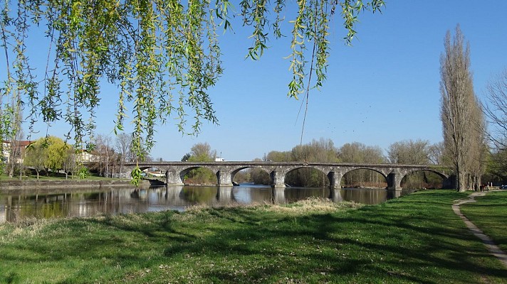 Le pont de Pont-du-Château | Pays d'Art et d'Histoire