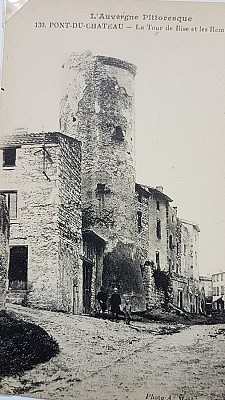Vestiges de l'enceinte fortifiée à Pont-du-Château | Pays d'Art et d'Histoire