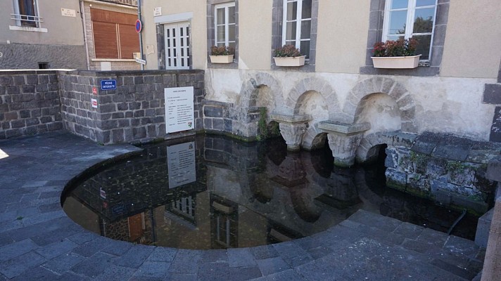 Source Saint-Martial et lavoirs à Nohanent | Pays d'Art et d'Histoire