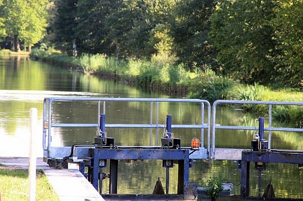 Canal de la Marne au Rhin