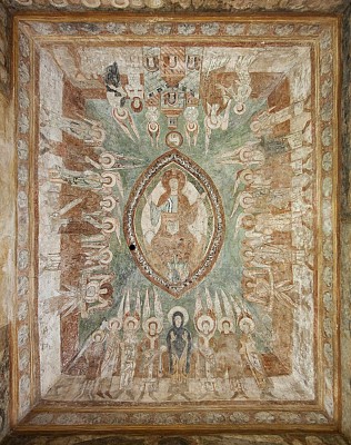 Chapelle haute de Saint-Chef et ses fresques romanes