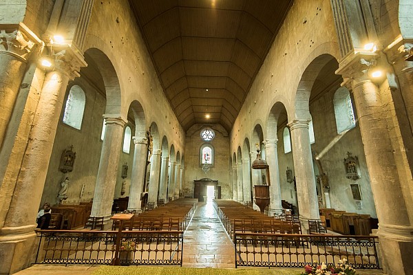 Saint-Chef, cité abbatiale