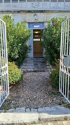 Entrée du bureau d'accueil d'Ars-en-Ré_2