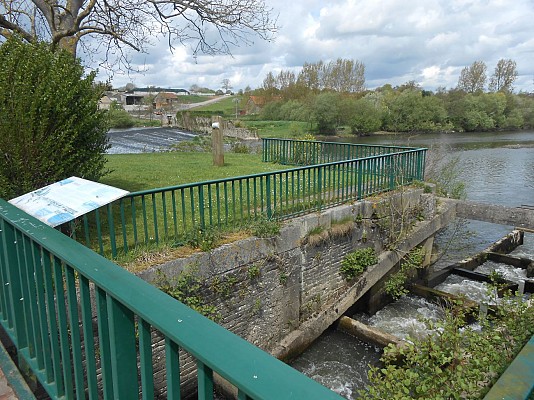Halage et bocage à Pont-Hébert