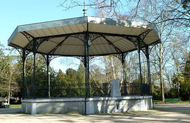 Kiosque du parc Beaumont