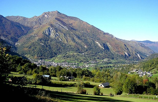 Panorama sur la montagne verte