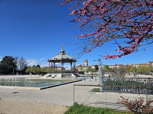 Le Kiosque Peynet